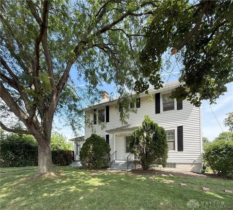 Photo of 1129 W Dorothy Lane, Kettering, OH 45409 (MLS # 940651)