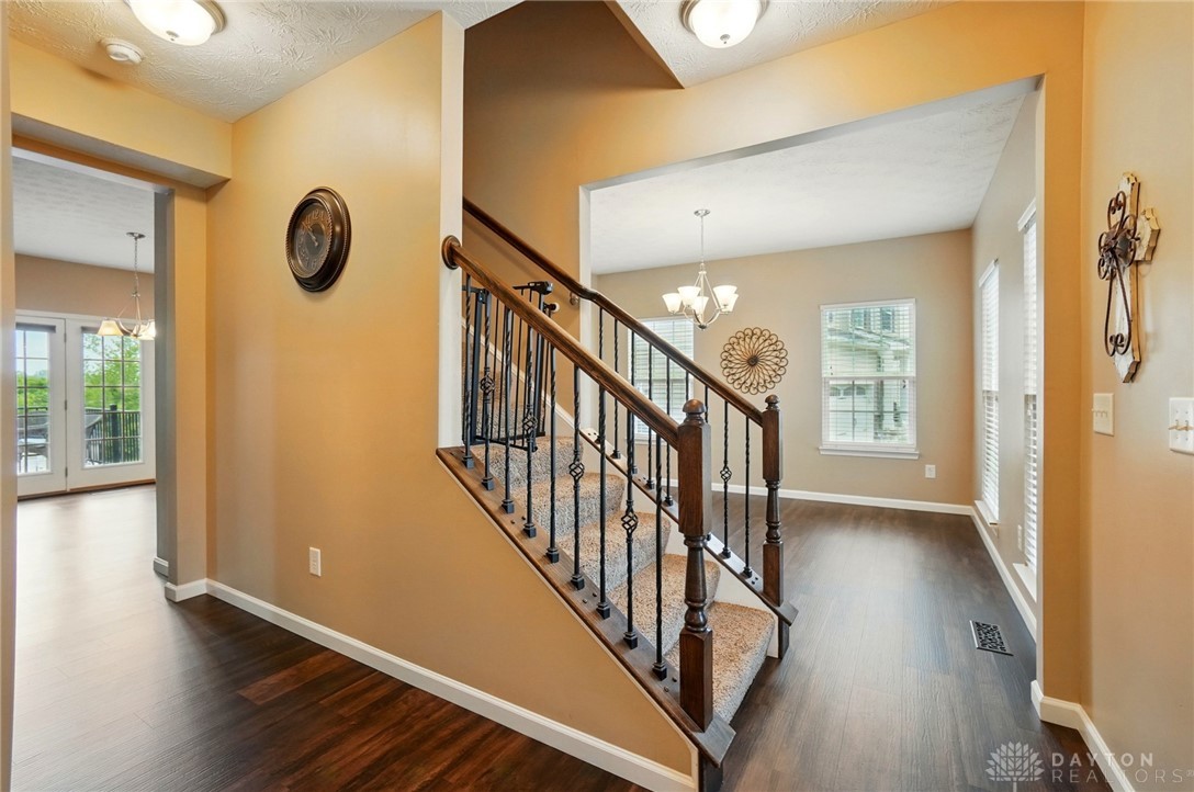 1419 Golden Eagle Drive, Troy, Ohio image 7