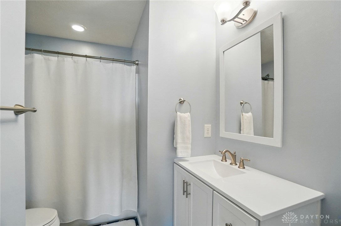 1419 Golden Eagle Drive, Troy, Ohio image 39