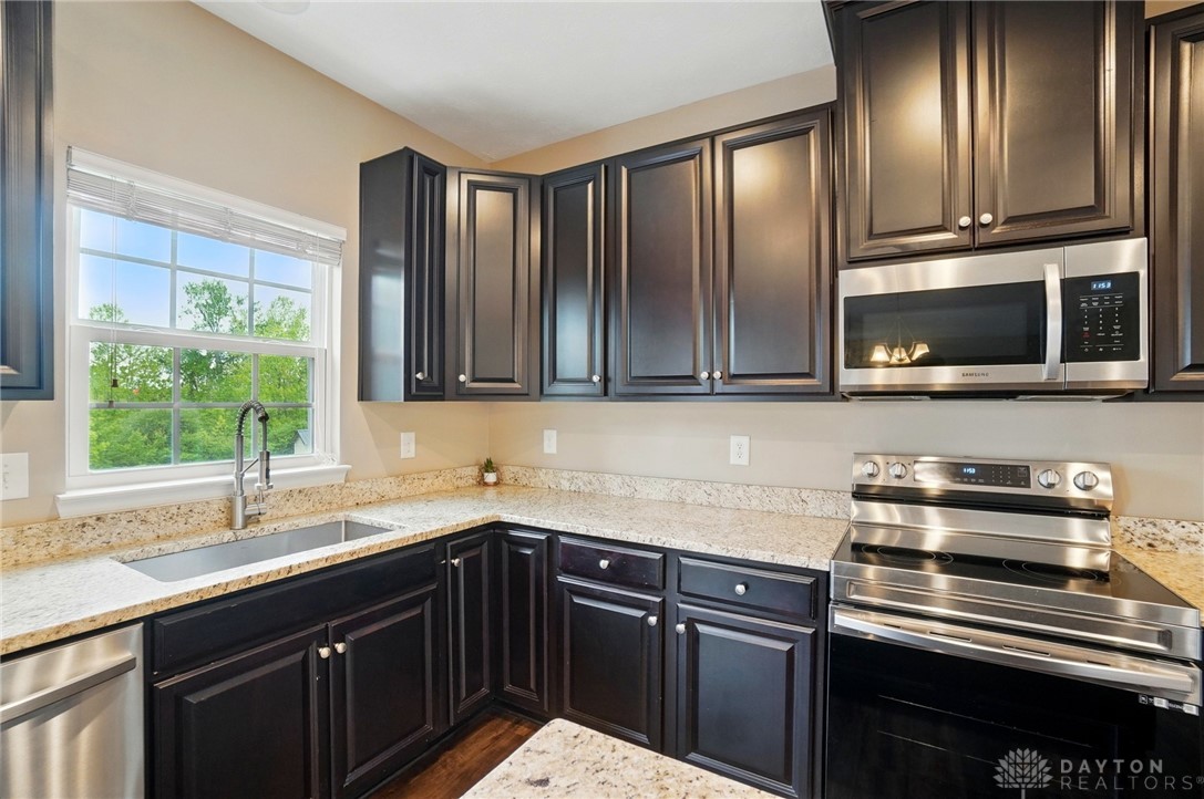 1419 Golden Eagle Drive, Troy, Ohio image 14