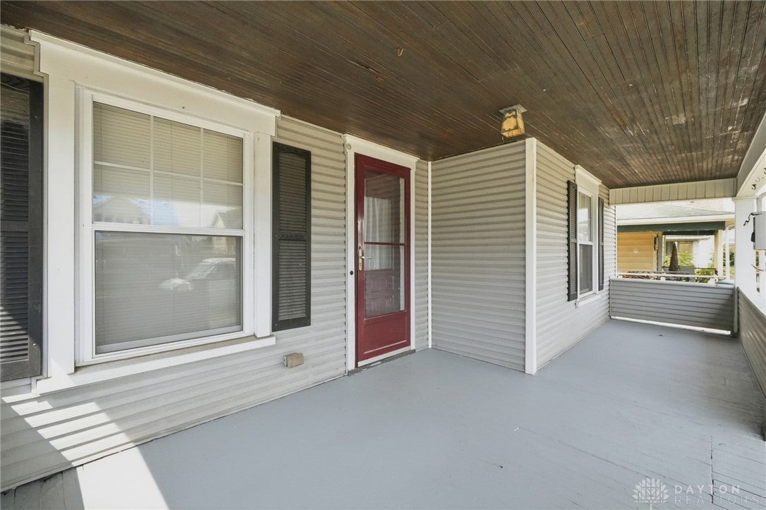 719 N Belmont Avenue