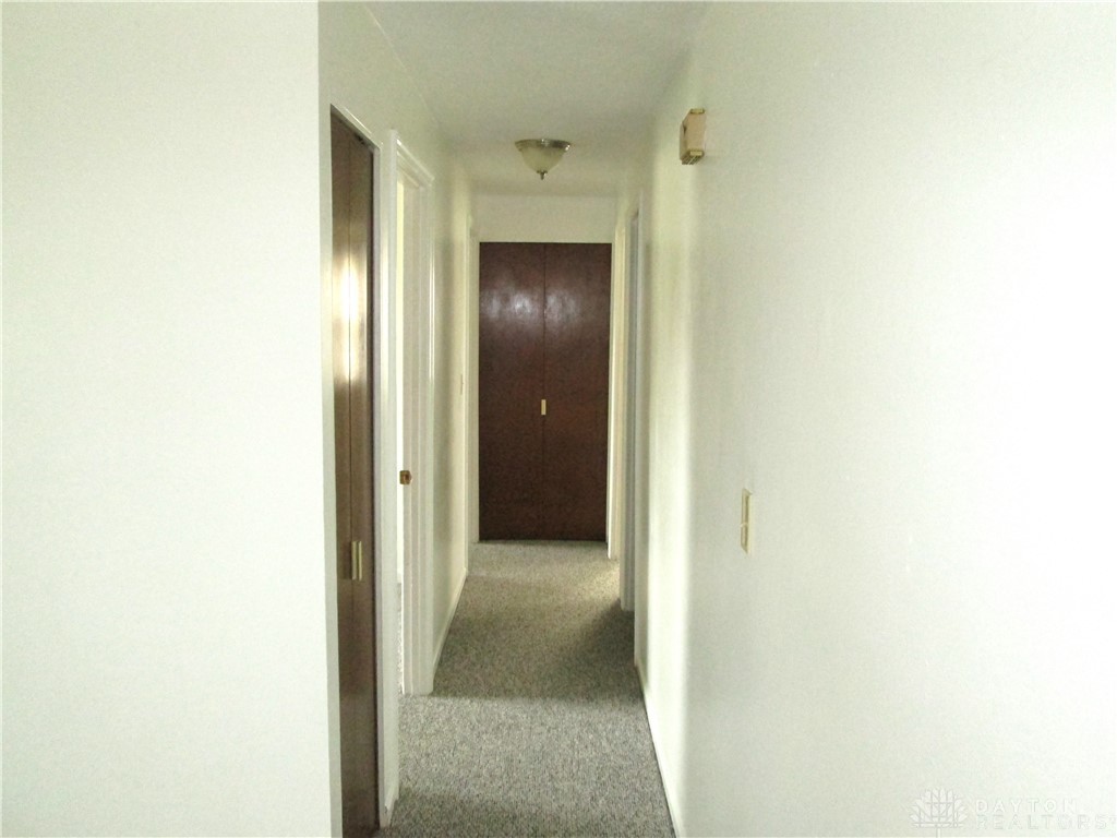 220 E Twin Street, Lewisburg, Ohio image 8
