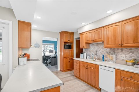 Tiny photo for 901 Holly Street, St Marys, OH 45885 (MLS # 946076)