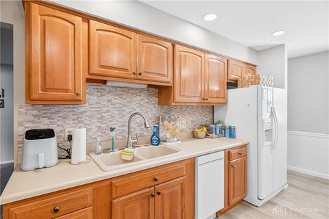 Tiny photo for 901 Holly Street, St Marys, OH 45885 (MLS # 946076)