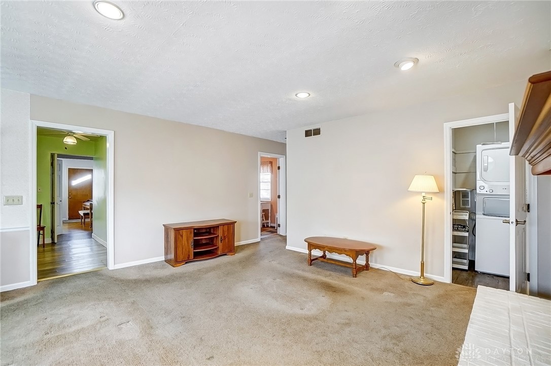 1319 Sunset Drive, Hamilton, Ohio image 19