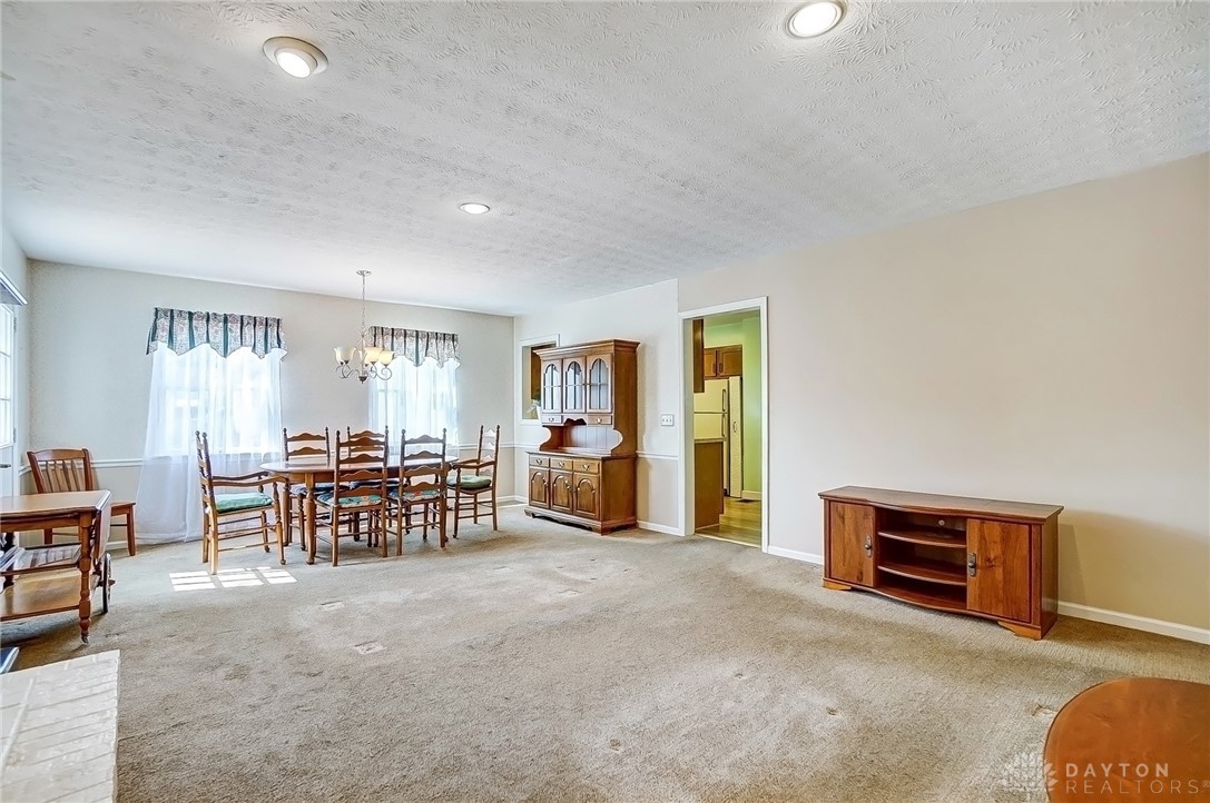 1319 Sunset Drive, Hamilton, Ohio image 4