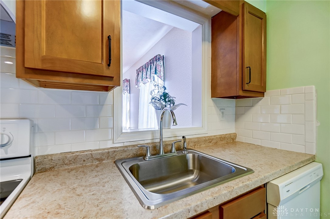 1319 Sunset Drive, Hamilton, Ohio image 14