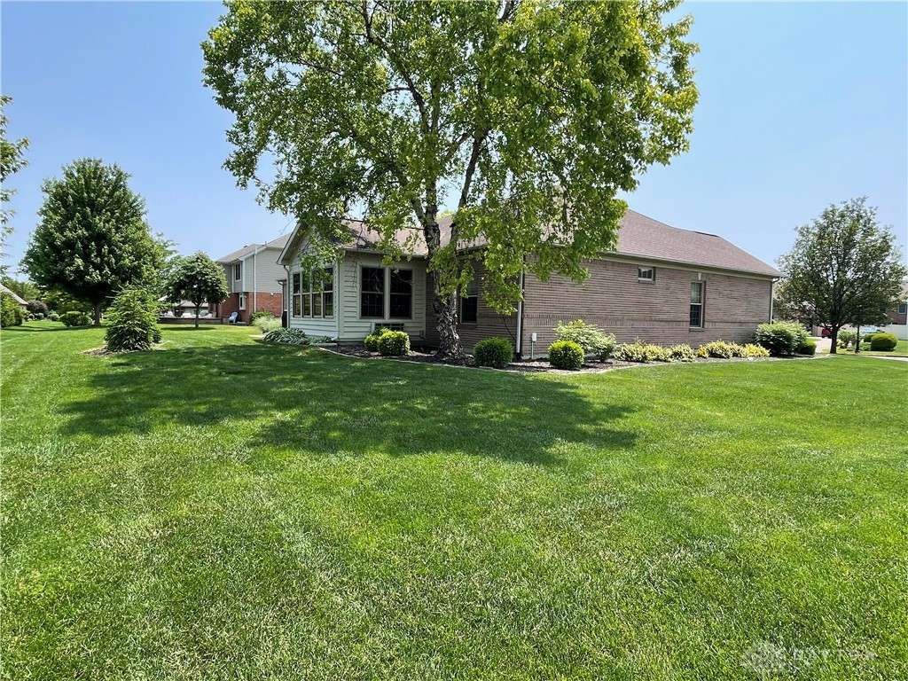 818 Rosecrest Road, Tipp City, Ohio image 7