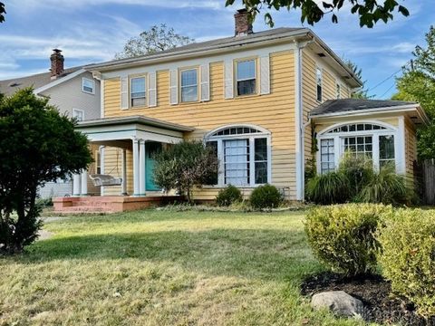 Photo of 409 Otterbein Avenue, Dayton, OH 45406 (MLS # 945107)