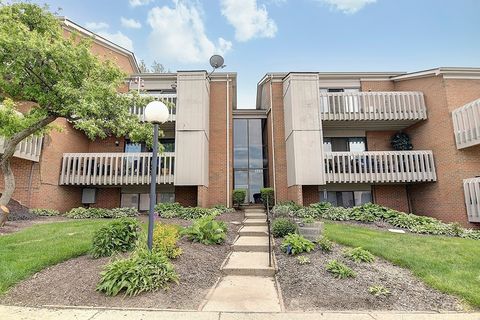 Photo of 1122 Eagle Feather Circle #D, West Carrollton, OH 45449 (MLS # 958416)