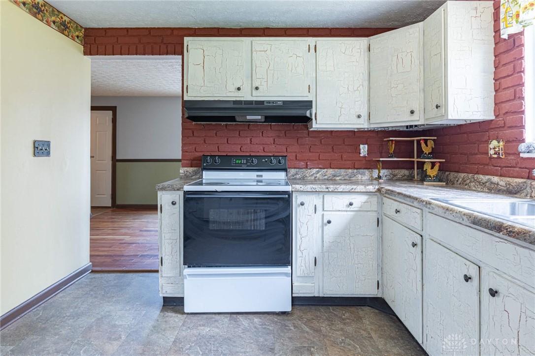 5154 Saum Street, Fairborn, Ohio image 8