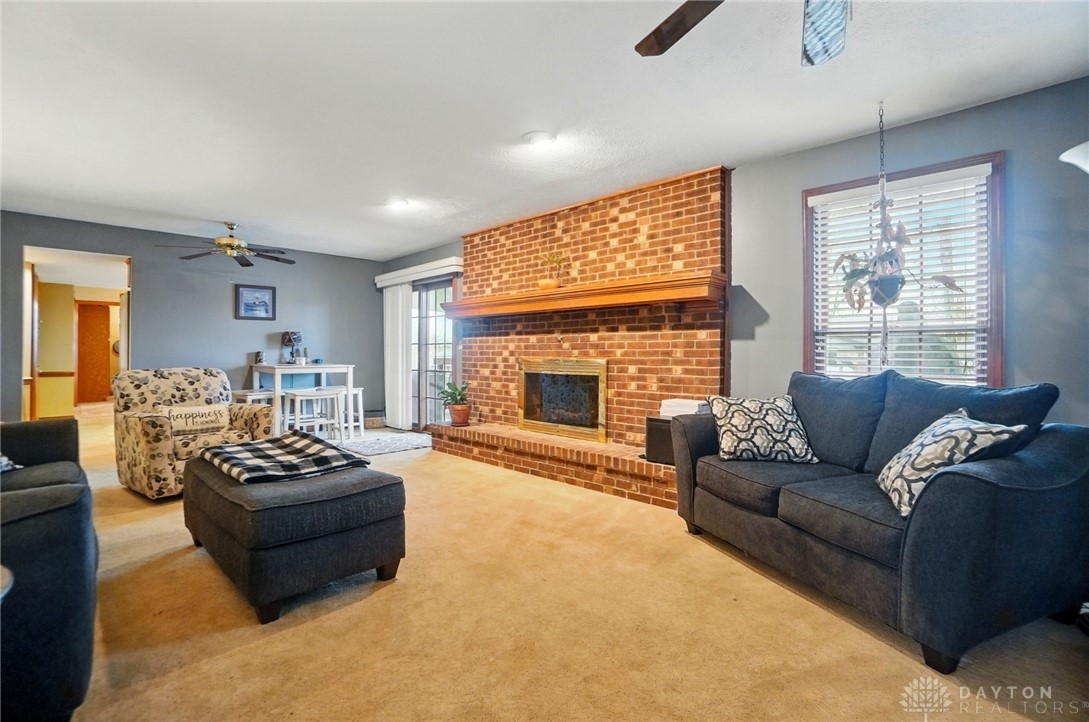 2449 S Old Oaks Drive, Beavercreek, Ohio image 6