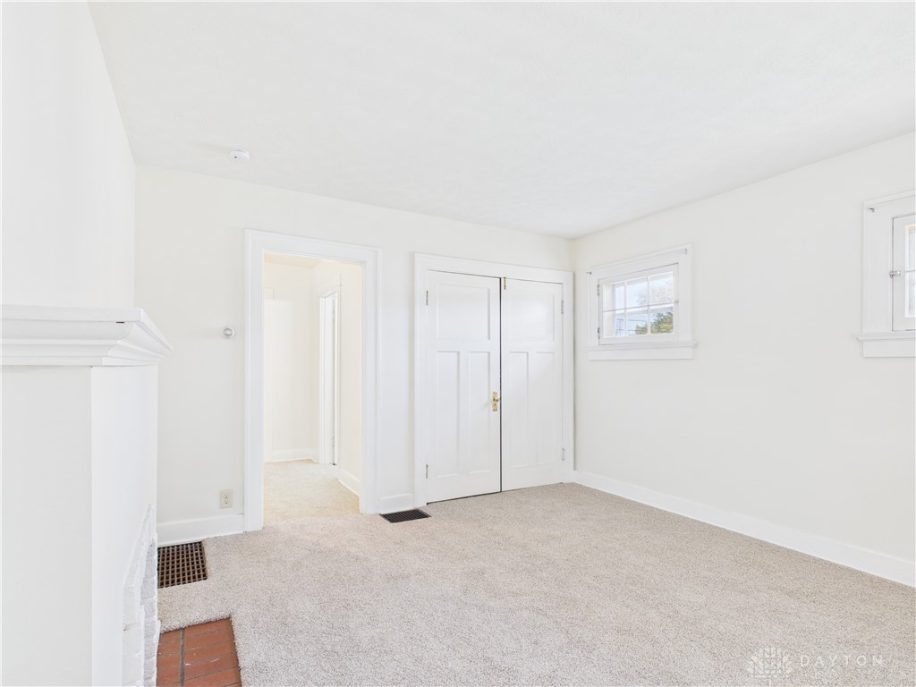 Moraine, Ohio 45439, United States, 2 Bedrooms Bedrooms, ,1 BathroomBathrooms,Residential,Active,215940