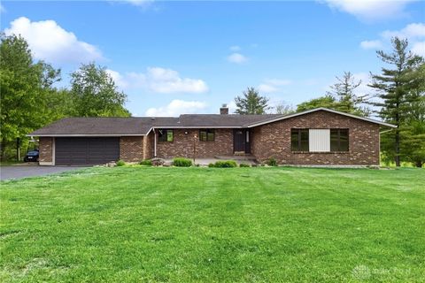Photo of 1569 Kirby Road, Lebanon, OH 45036 (MLS # 959932)