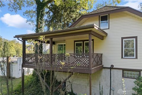 Tiny photo for 805 E Linden Avenue, Miamisburg, OH 45342 (MLS # 945368)