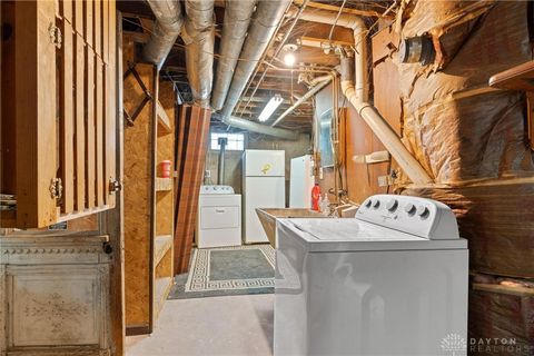Tiny photo for 805 E Linden Avenue, Miamisburg, OH 45342 (MLS # 945368)