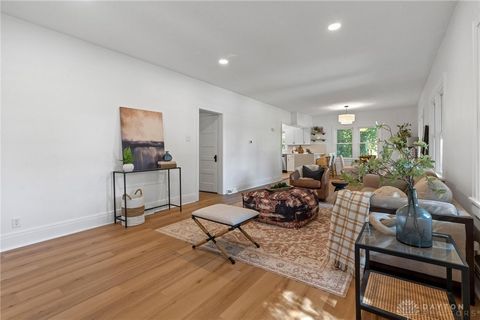 Tiny photo for 805 E Linden Avenue, Miamisburg, OH 45342 (MLS # 945368)