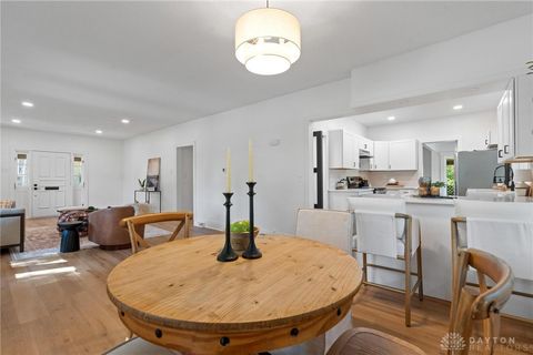 Tiny photo for 805 E Linden Avenue, Miamisburg, OH 45342 (MLS # 945368)