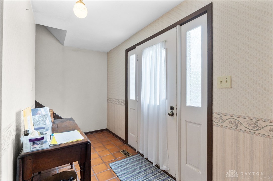 2417 Rona Village Boulevard, Fairborn, Ohio image 3