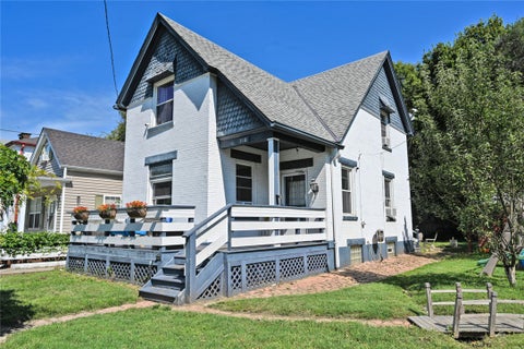 Photo of 518 Linden Street, Cincinnati, OH 45216 (MLS # 969045)