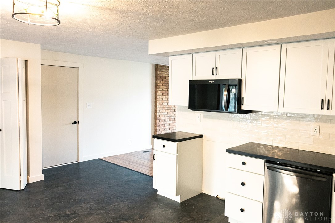 2503 Collins Drive, Sidney, Ohio image 8