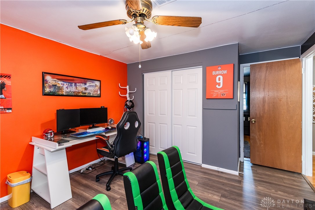 554 Warm Springs Drive, Fairborn, Ohio image 33