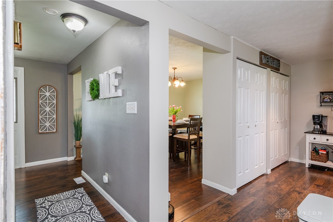 554 Warm Springs Drive, Fairborn, Ohio image 14