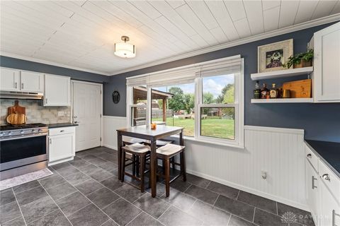 Tiny photo for 7461 Skylark Circle, Franklin, OH 45005 (MLS # 946064)