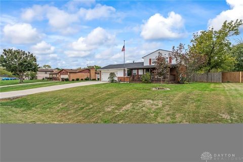 Tiny photo for 7461 Skylark Circle, Franklin, OH 45005 (MLS # 946064)