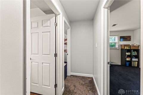 Tiny photo for 7461 Skylark Circle, Franklin, OH 45005 (MLS # 946064)