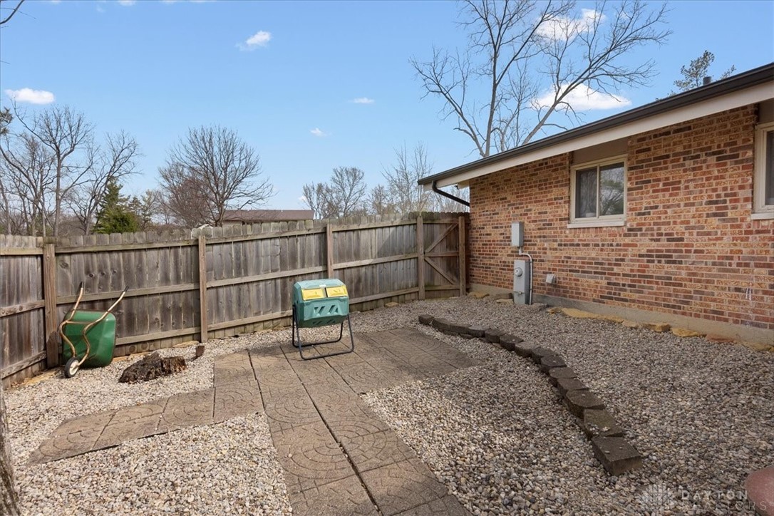 515 Towncrest Drive, Beavercreek, Ohio image 35