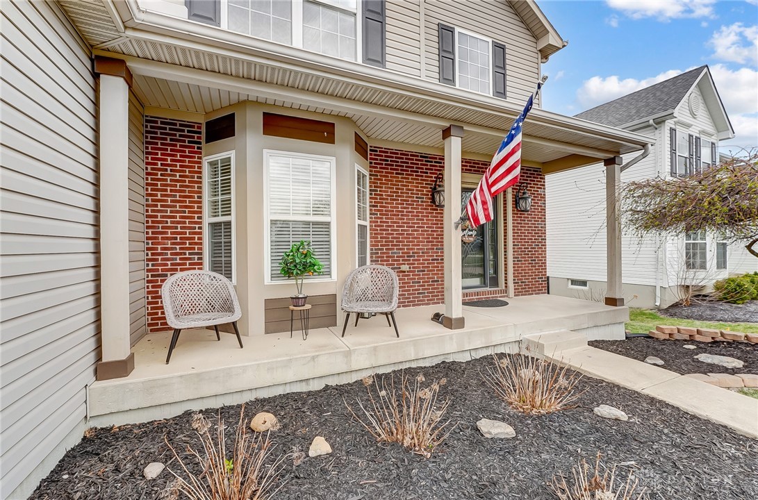 170 E Pugh Drive, Springboro, Ohio image 3