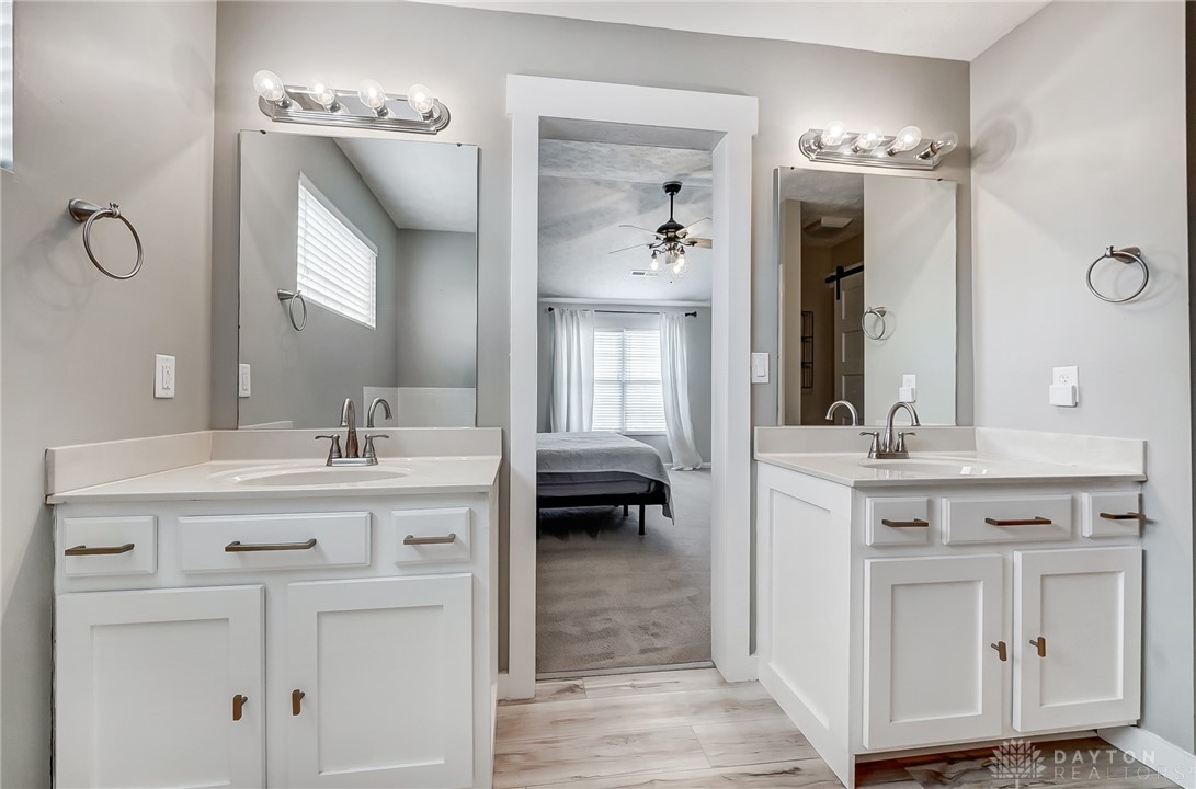 170 E Pugh Drive, Springboro, Ohio image 30