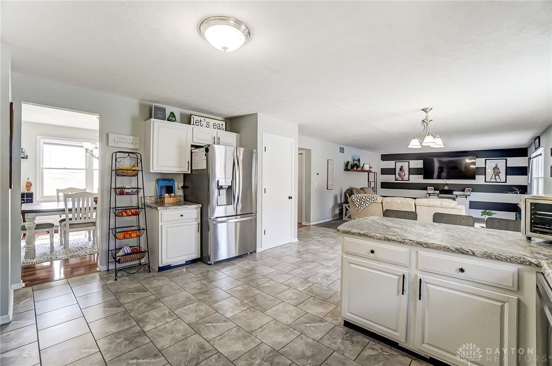 1660 Hinkle Road, Springfield, Ohio image 15
