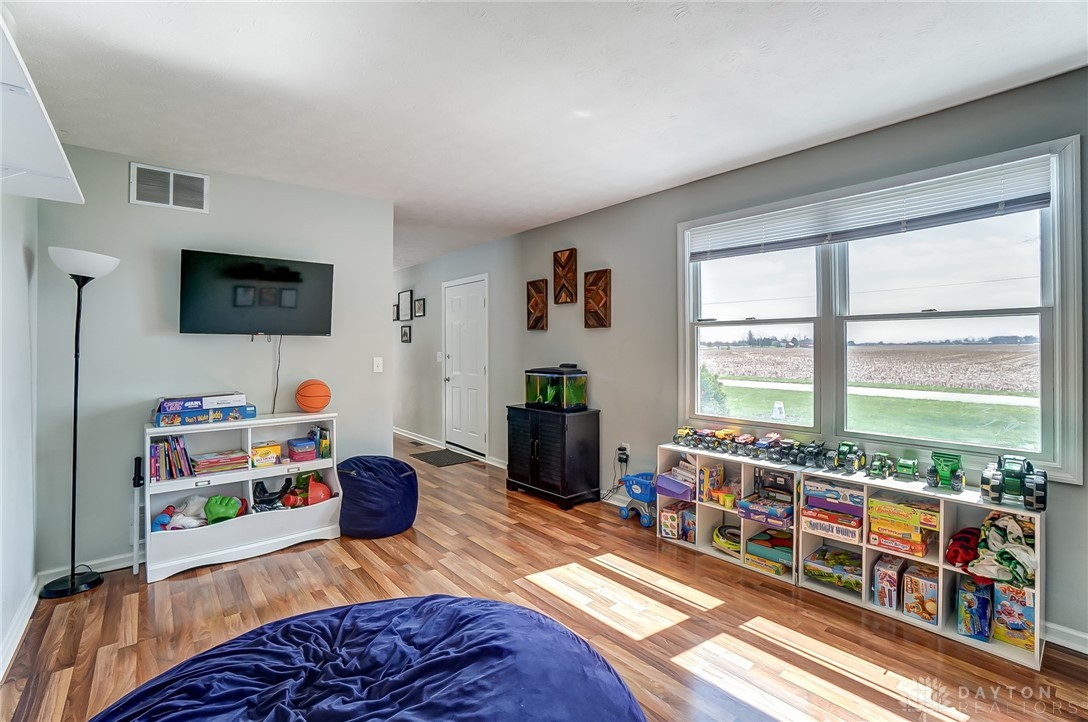 1660 Hinkle Road, Springfield, Ohio image 24