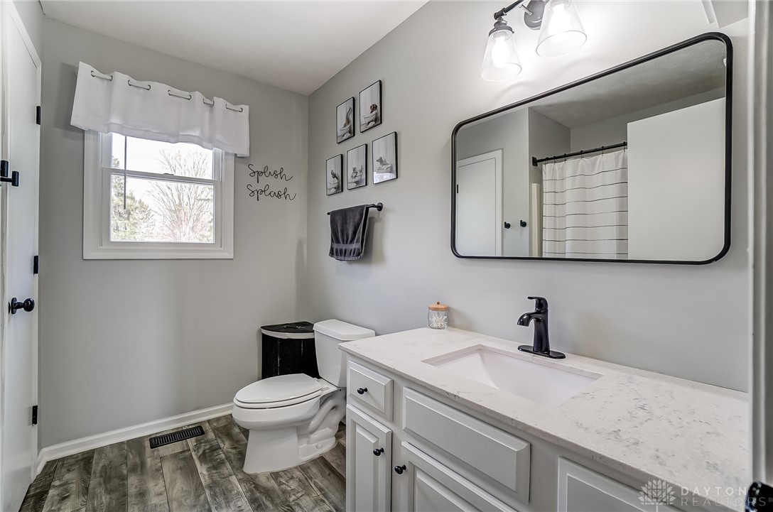 1660 Hinkle Road, Springfield, Ohio image 40