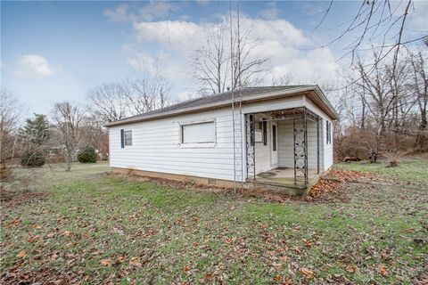Photo of 9045 E SR 725, Germantown, OH 45327 (MLS # 949269)