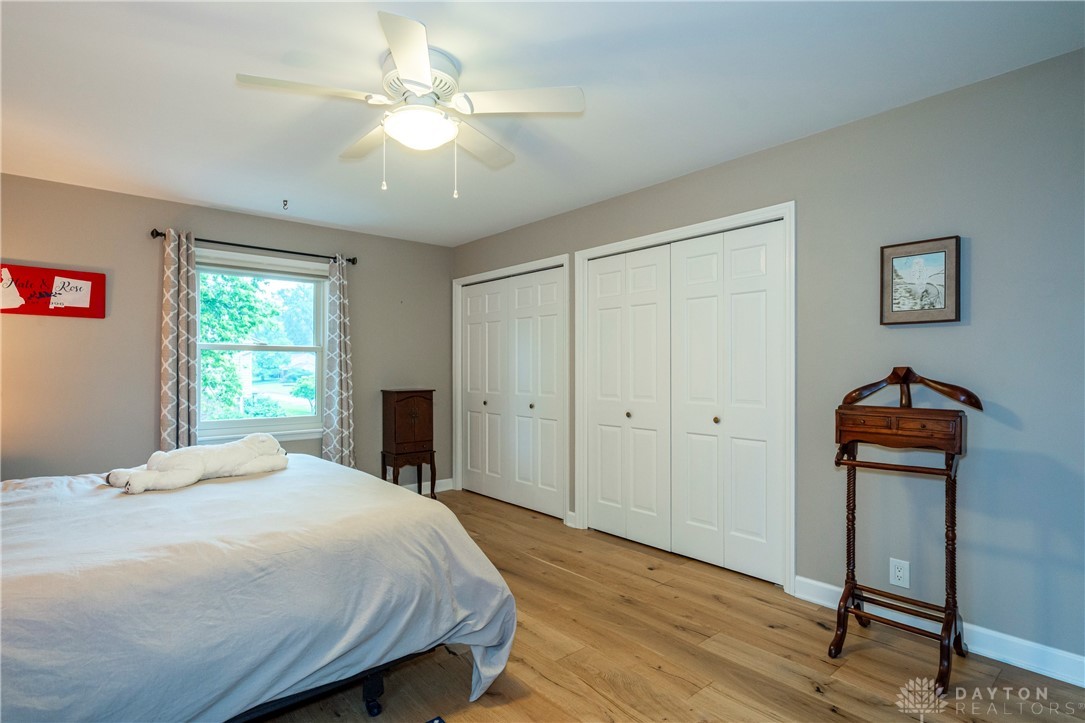 849 Barth Lane, Kettering, Ohio image 31