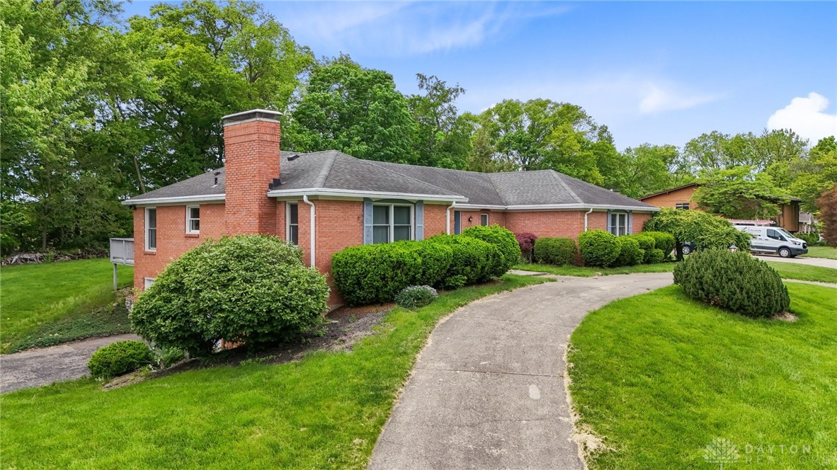 245 Ashley Court, Beavercreek, Ohio image 2