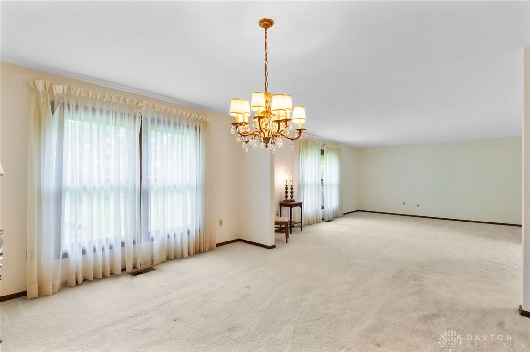 245 Ashley Court, Beavercreek, Ohio image 10