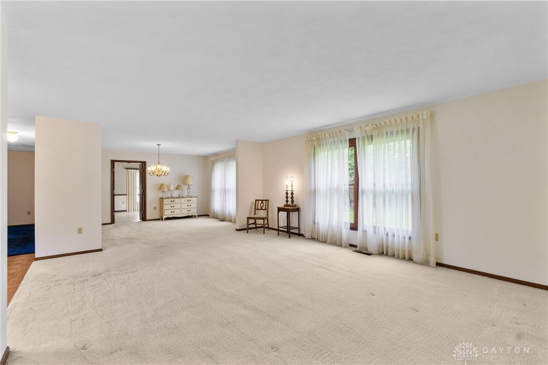 245 Ashley Court, Beavercreek, Ohio image 8
