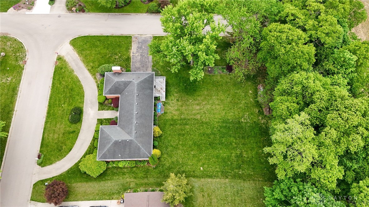 245 Ashley Court, Beavercreek, Ohio image 42