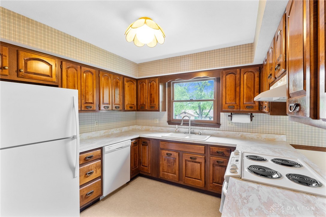 245 Ashley Court, Beavercreek, Ohio image 15