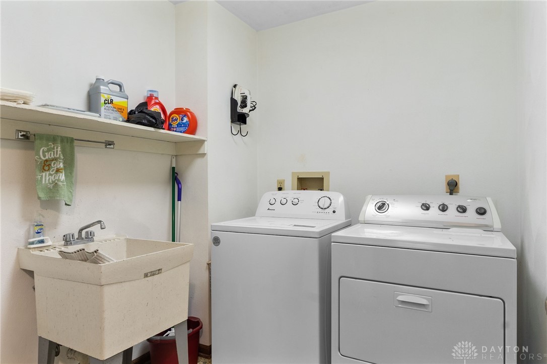 245 Ashley Court, Beavercreek, Ohio image 29