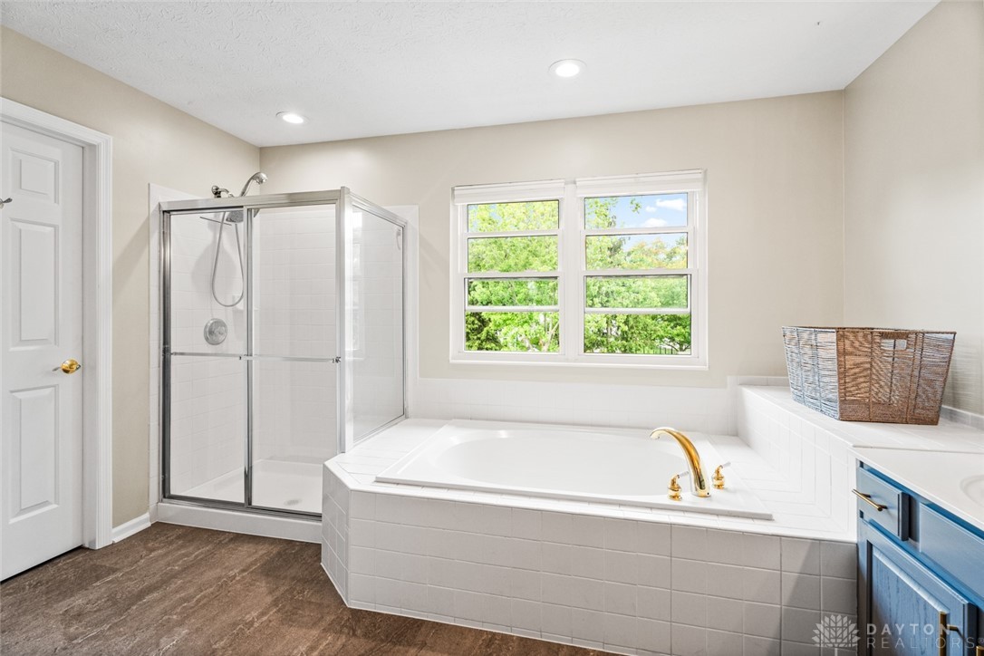 4190 Country Glen Circle, Beavercreek, Ohio image 24