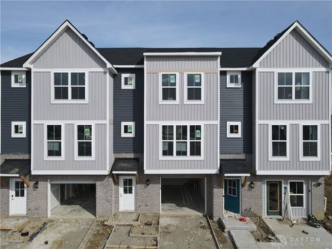 Photo of 604 Brightview Place #33, Cincinnati, OH 45240 (MLS # 952492)