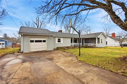 Photo of 1300 Edwards Drive, Tipp City, OH 45371 (MLS # 953462)
