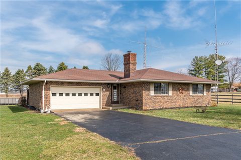 Photo of 4463 Lewisburg Western Road, Lewisburg, OH 45338 (MLS # 953700)