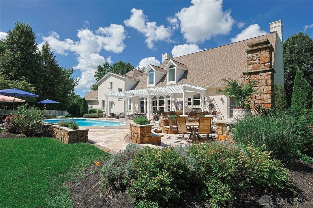 5512 Charleston Woods Drive