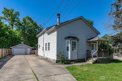 Photo of 412 Staton Street, Middletown, OH 45044 (MLS # 958759)
